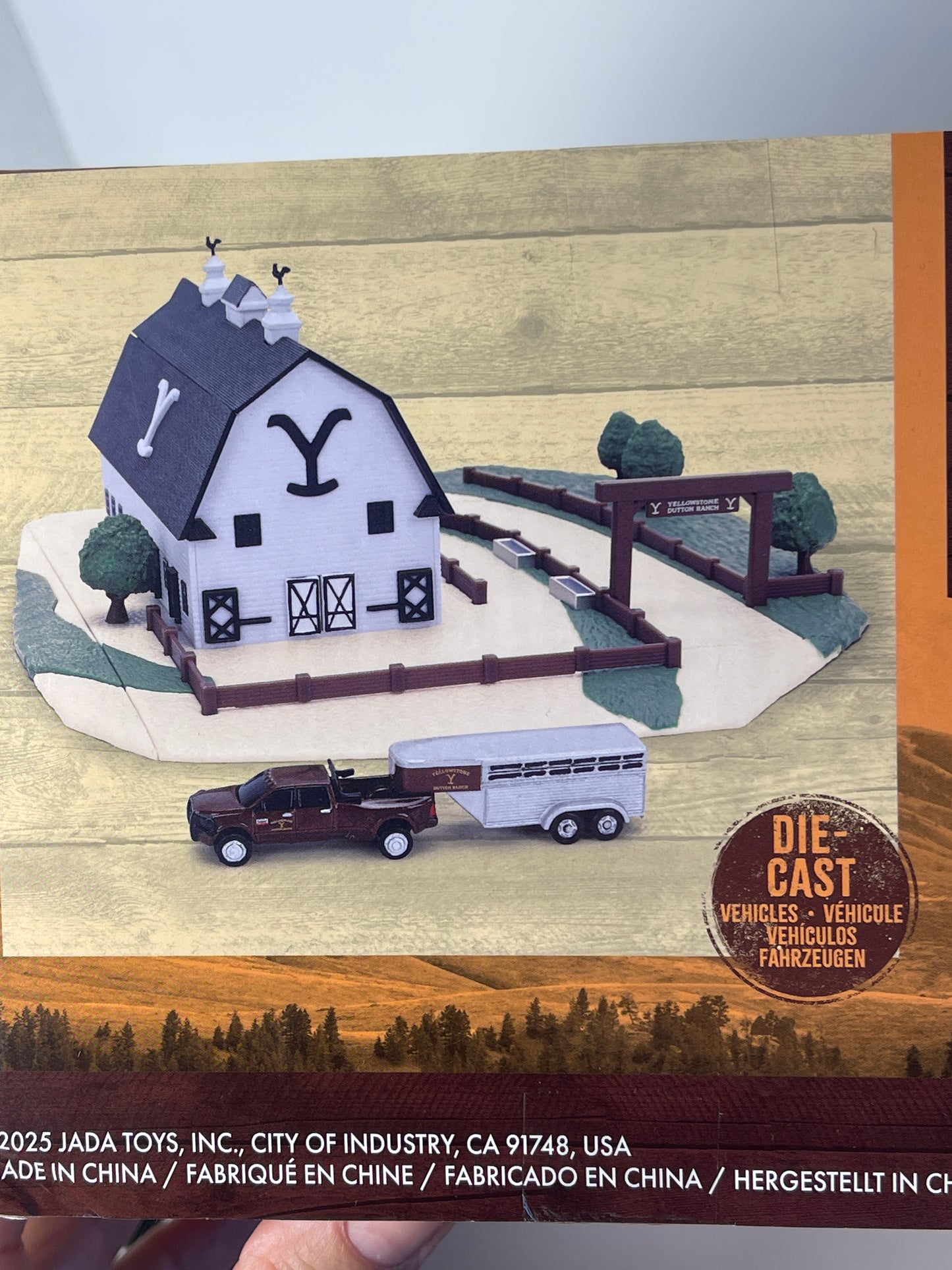 Jada Toys Nano Scene | Yellowstone Dutton Ranch Diecast Set | White, Black & Brown | 2025