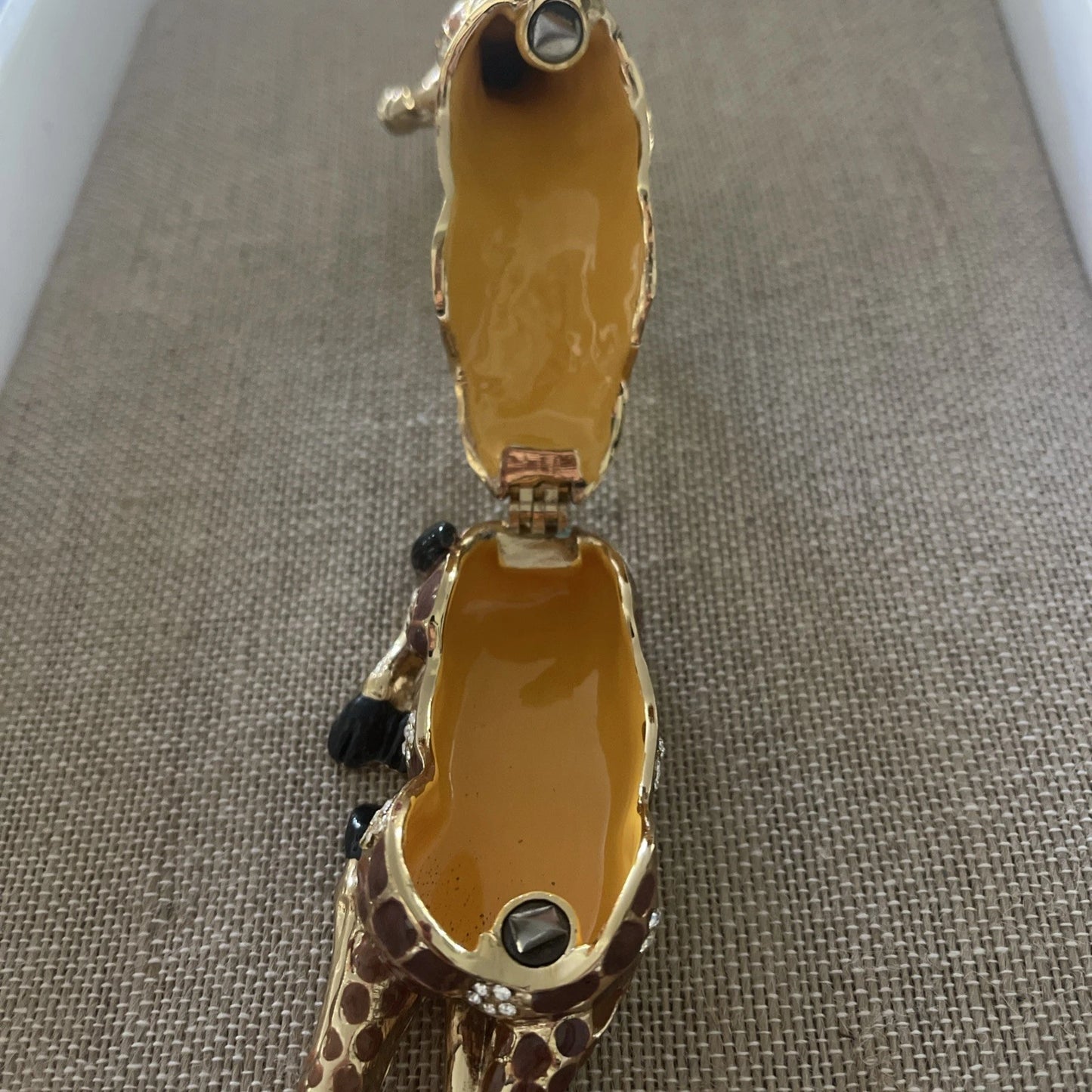 Bejeweled Enamel Metal Gold Tone Hinged Top Magnetic Closure Giraffe Trinket Box
