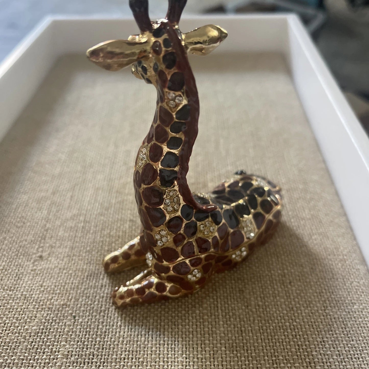 Bejeweled Enamel Metal Gold Tone Hinged Top Magnetic Closure Giraffe Trinket Box