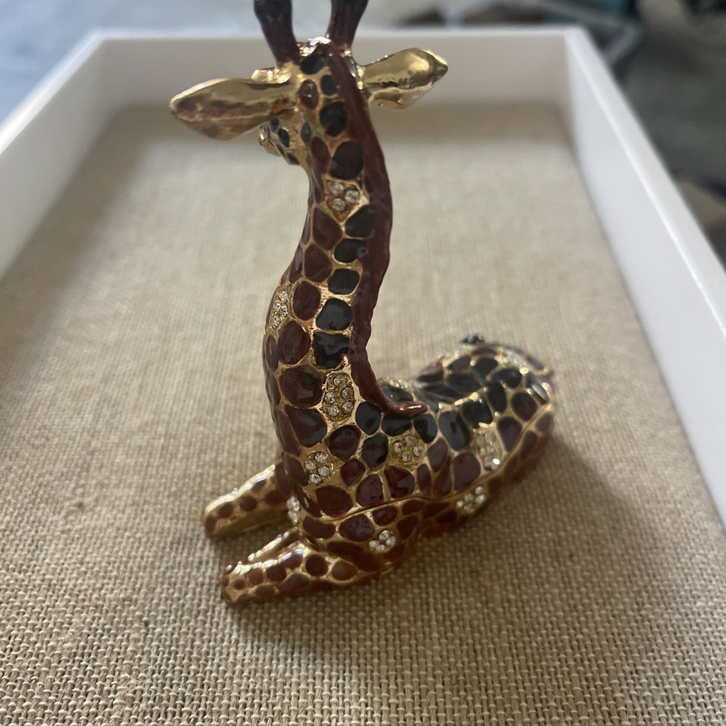 Bejeweled Enamel Metal Gold Tone Hinged Top Magnetic Closure Giraffe Trinket Box