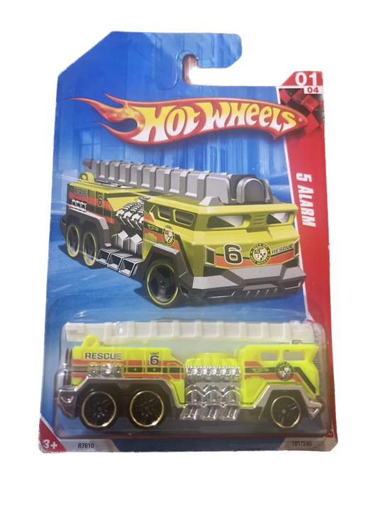 2010 Hot Wheels #181 Race World-City 1/4, 5 ALARM Yellow Variation
