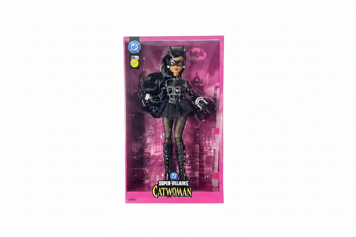 DC Super-Villains Catwoman Collector Fashion Doll with Accessories
