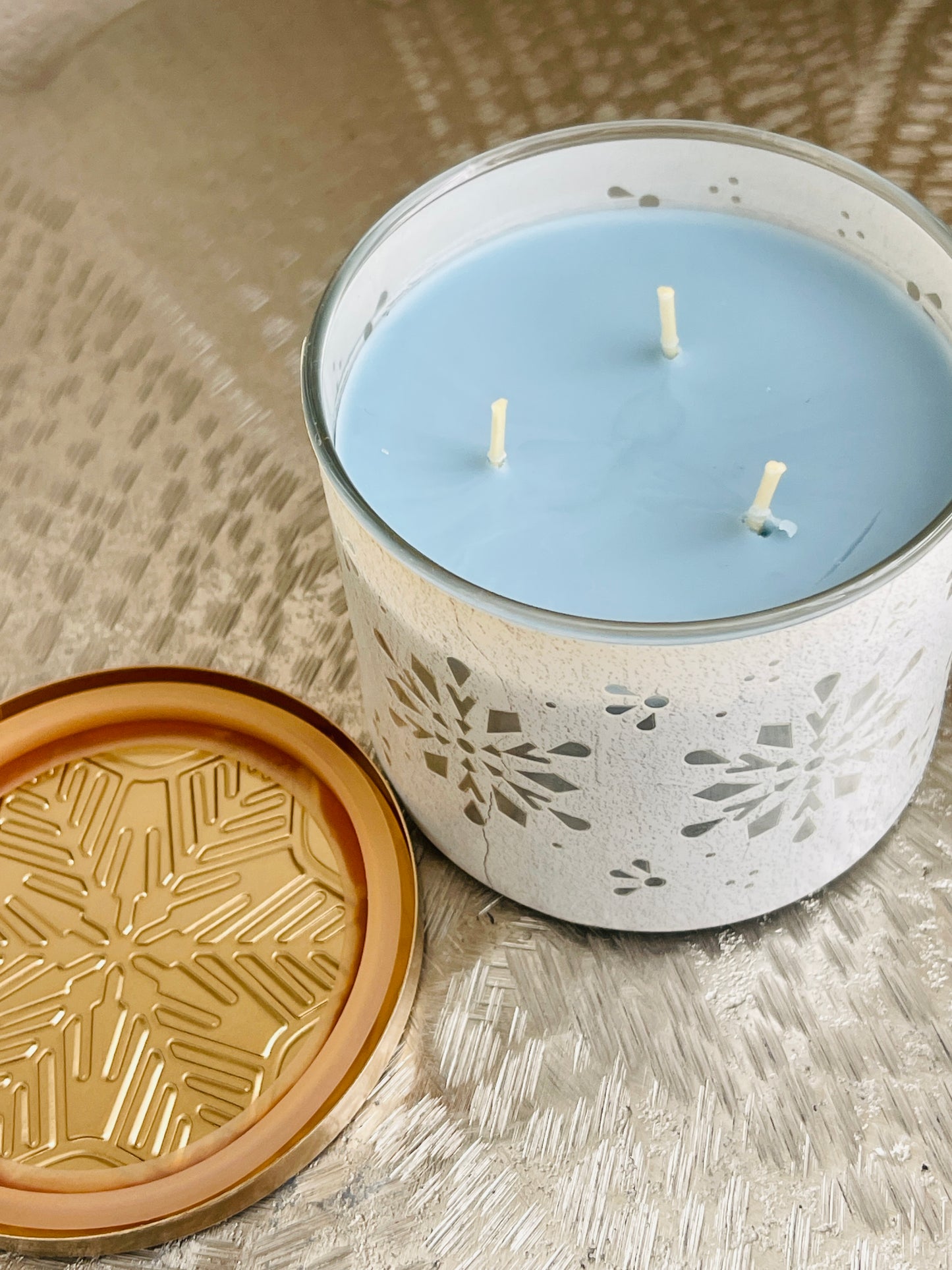 Bath & Body Works Calm & Bright Twisted Peppermint 3-Wick Candle 14.5 oz