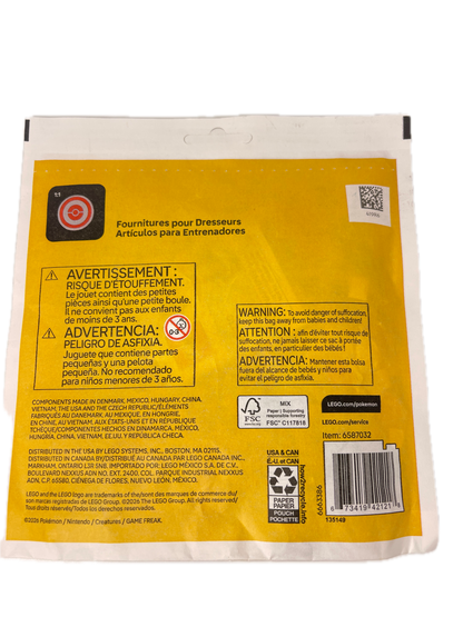 The back of a yellow and white plastic pouch containing shoe tree fillers, featuring Spanish safety instructions, a barcode, and a small circular logo.