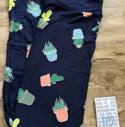 Lularoe TC2 Patterned Leggings (18+)