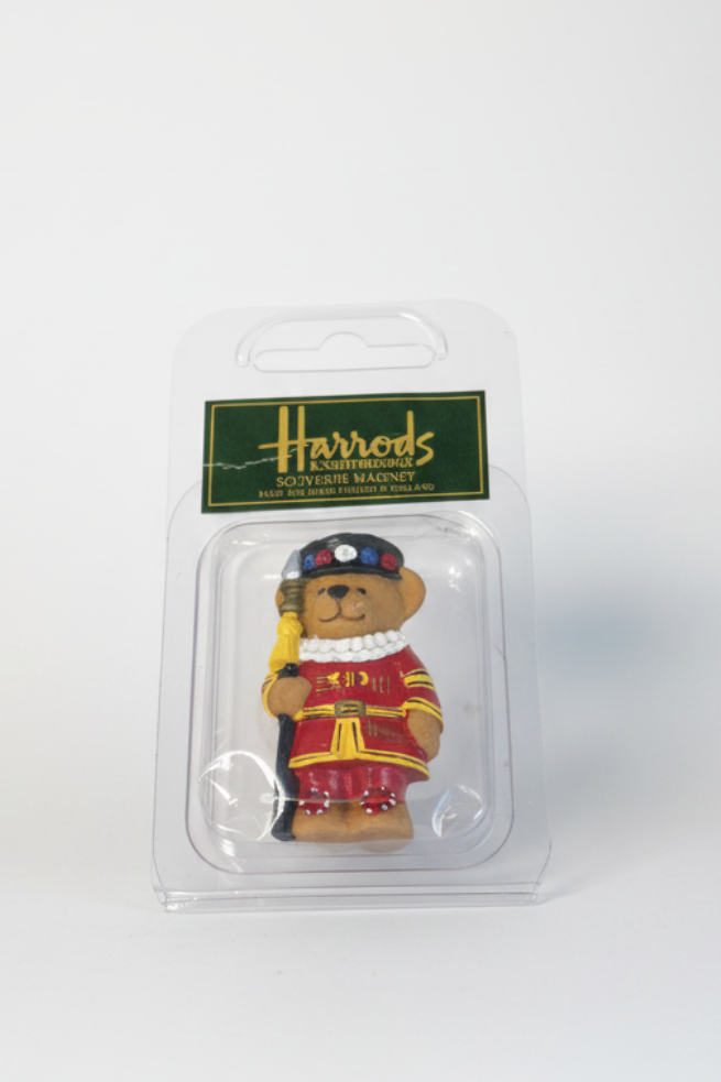 Harrods Knightsbridge Souvenir Magnet | Guard Bear