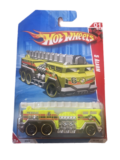 2010 Hot Wheels #181 Race World-City 1/4, 5 ALARM Yellow Variation